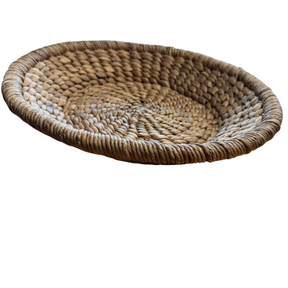 Woven Rattan Basket Table Display Centerpiece Wicker - Picture 3 of 7